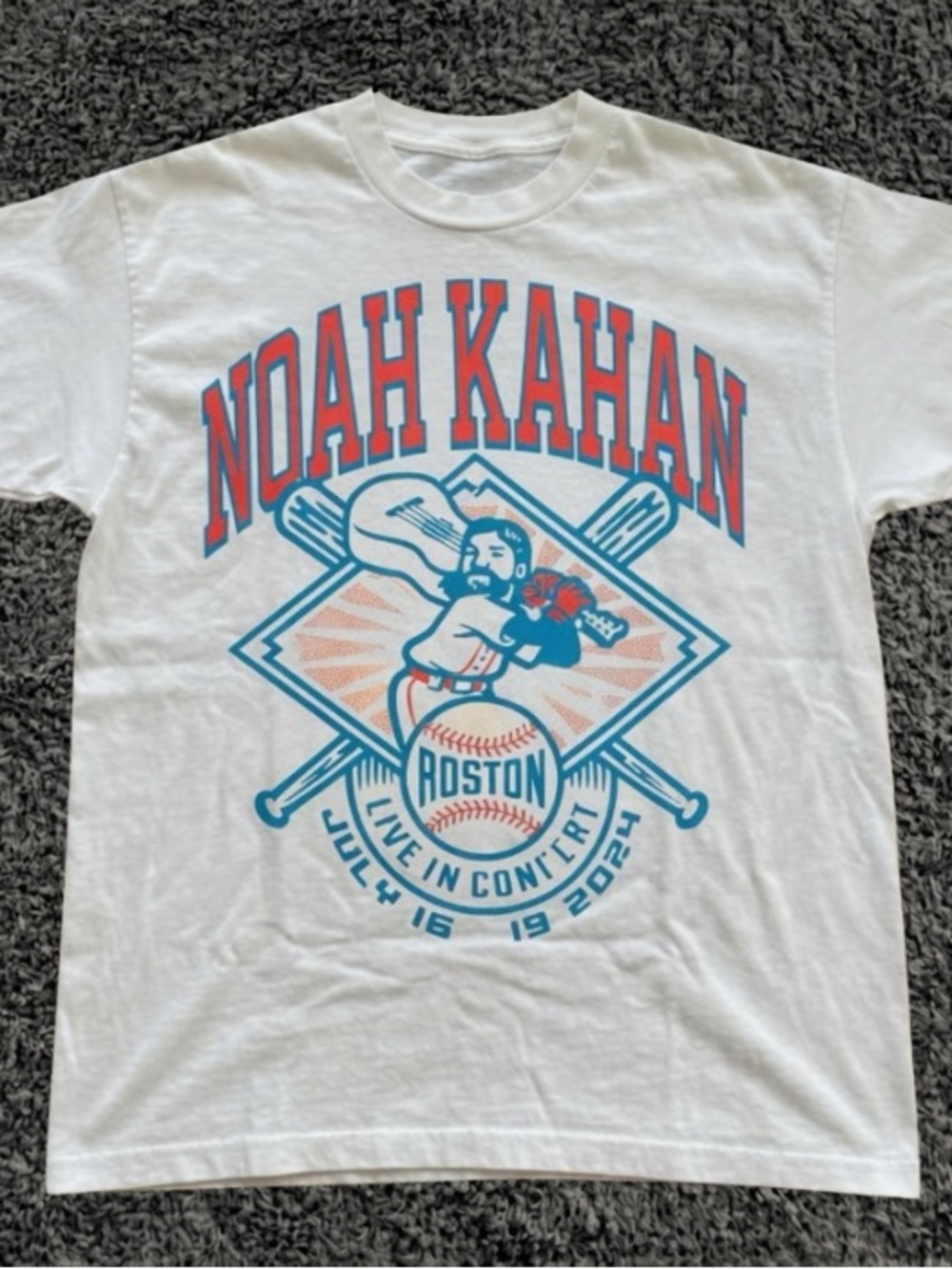 Noah Kahan Boston Concert Tee size M
